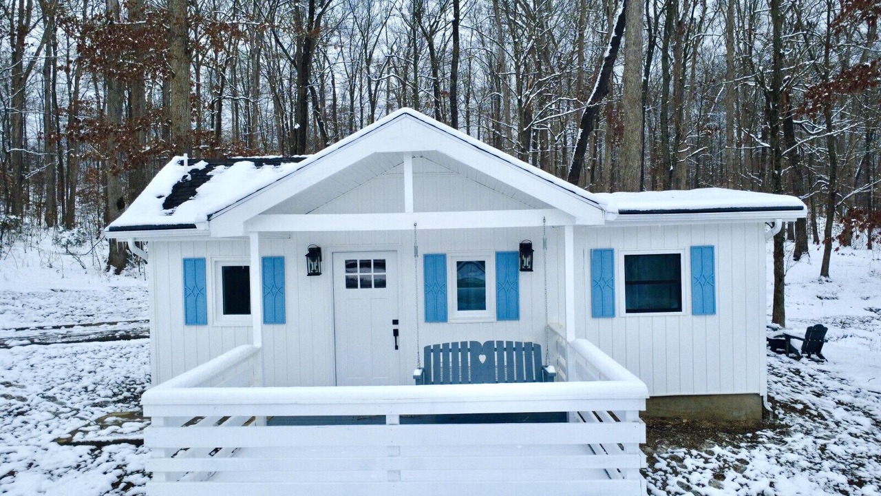 Photo of Outdoor in Henryville