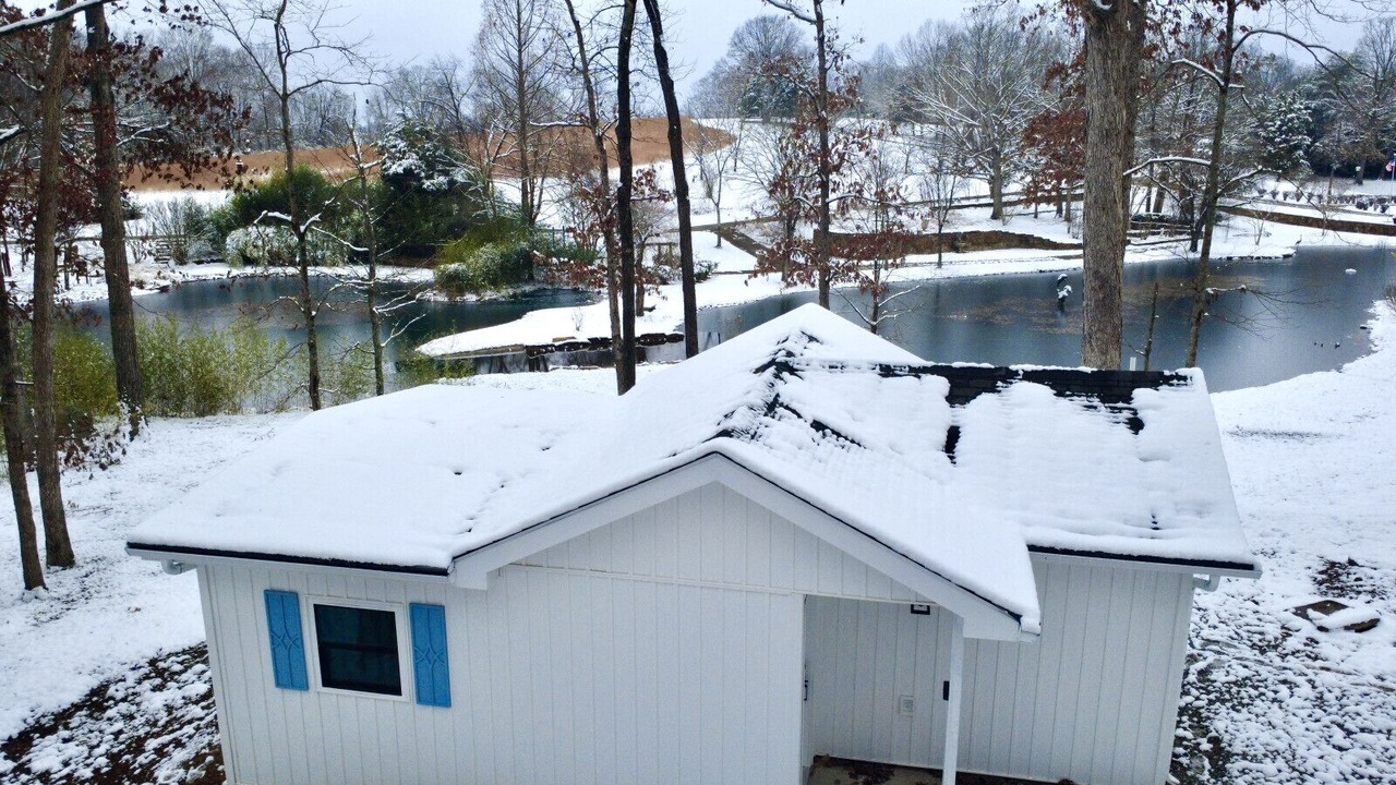 Photo of Outdoor in Henryville