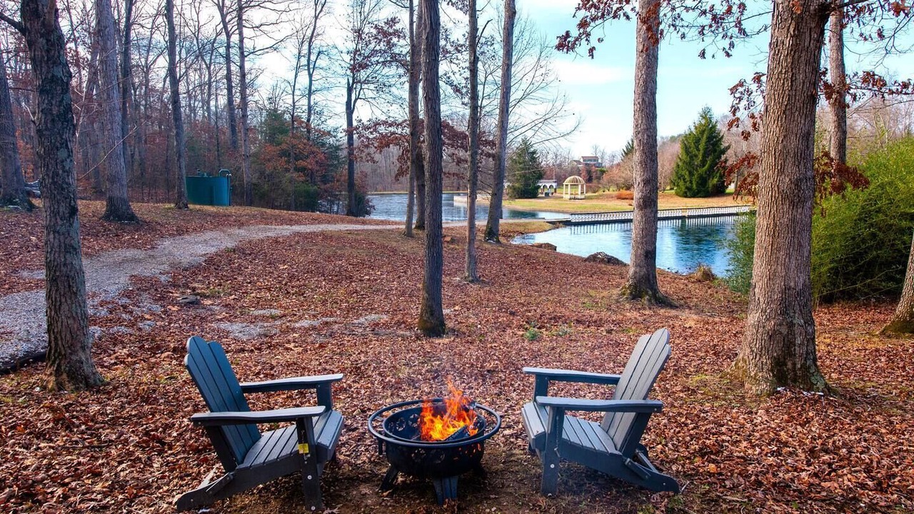 Photo of Outdoor in Henryville