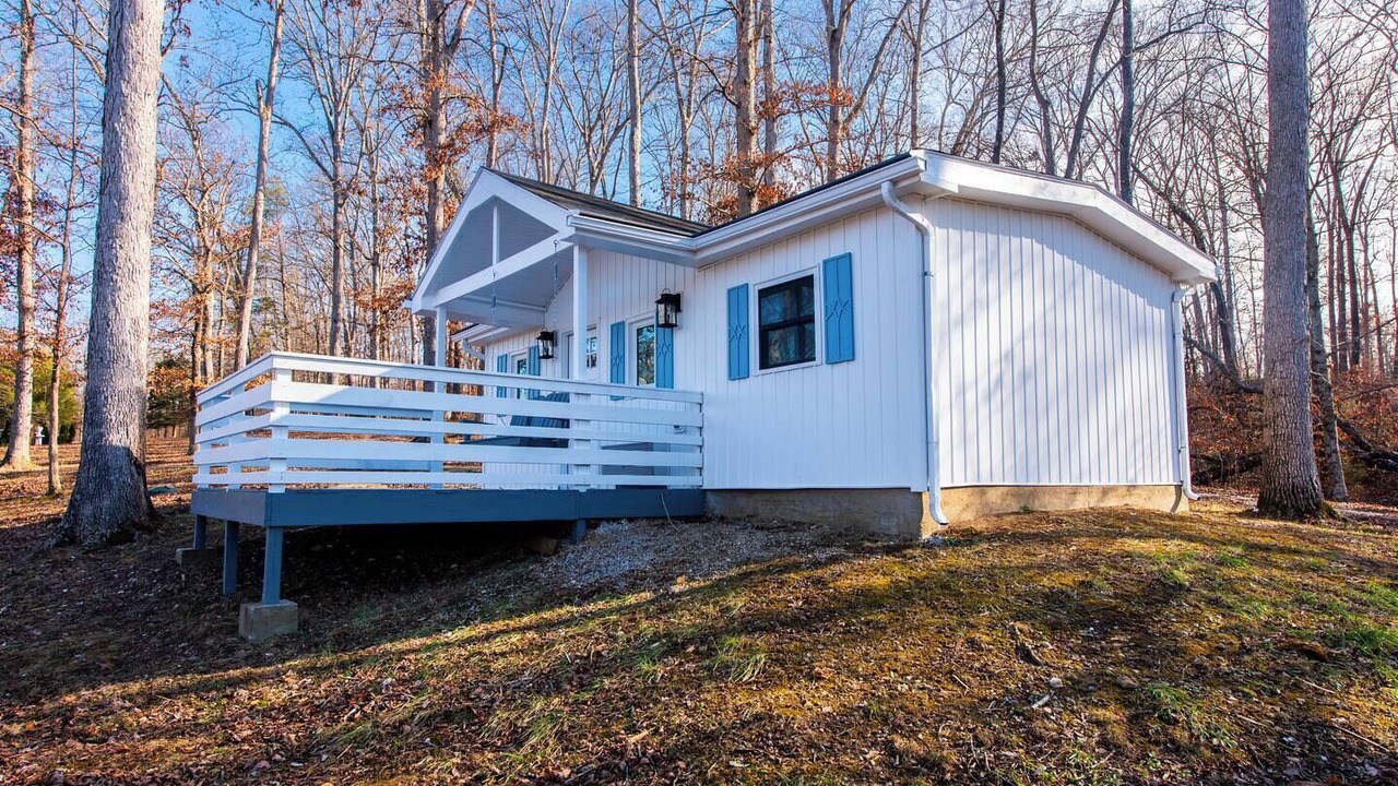 Photo of Outdoor in Henryville