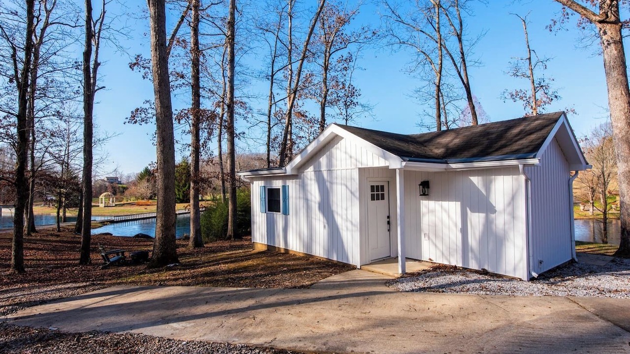 Photo of Outdoor in Henryville