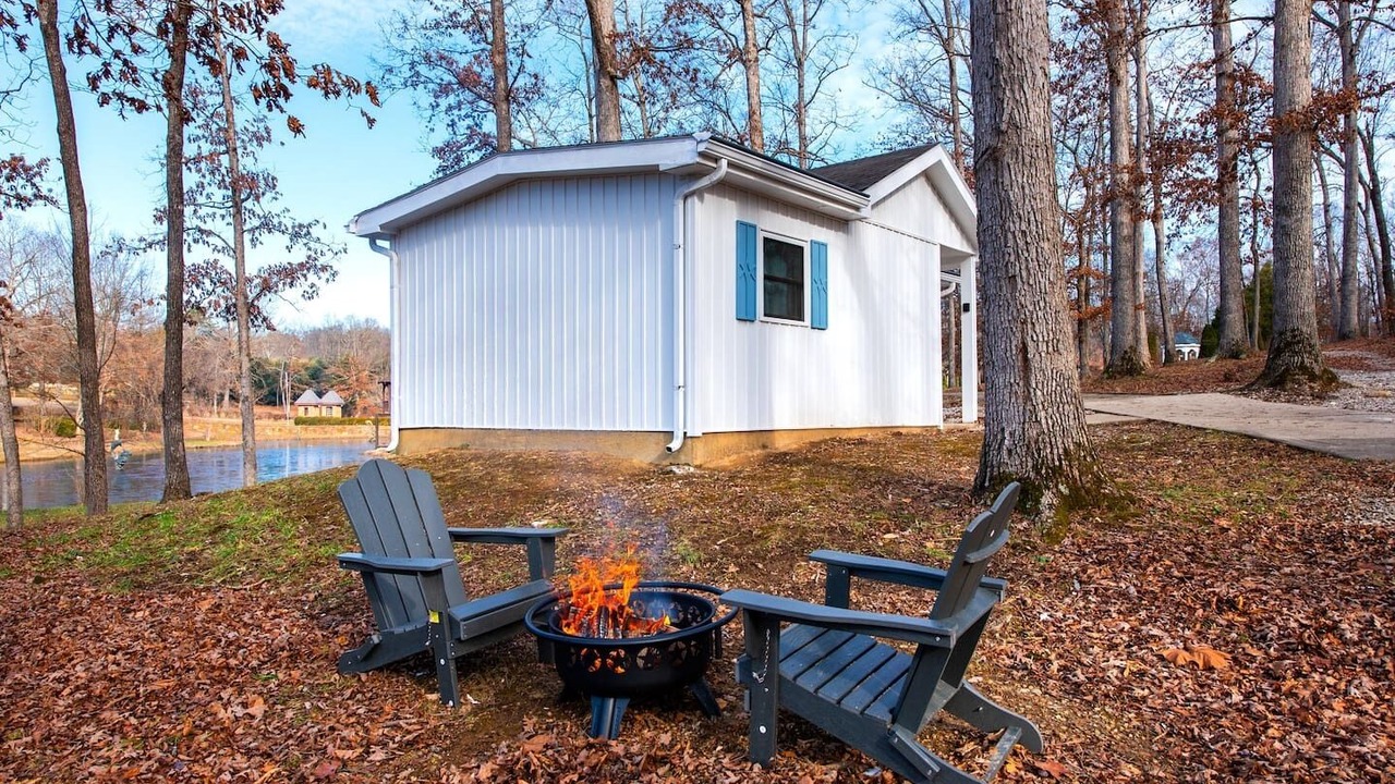 Photo of Outdoor in Henryville