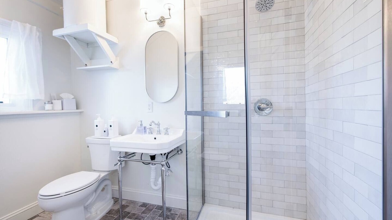 Photo of Bathroom in Henryville