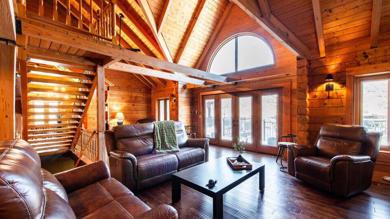 Photo of Livingroom in Henryville