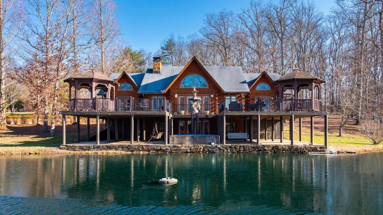 Photo of Outdoor in Henryville