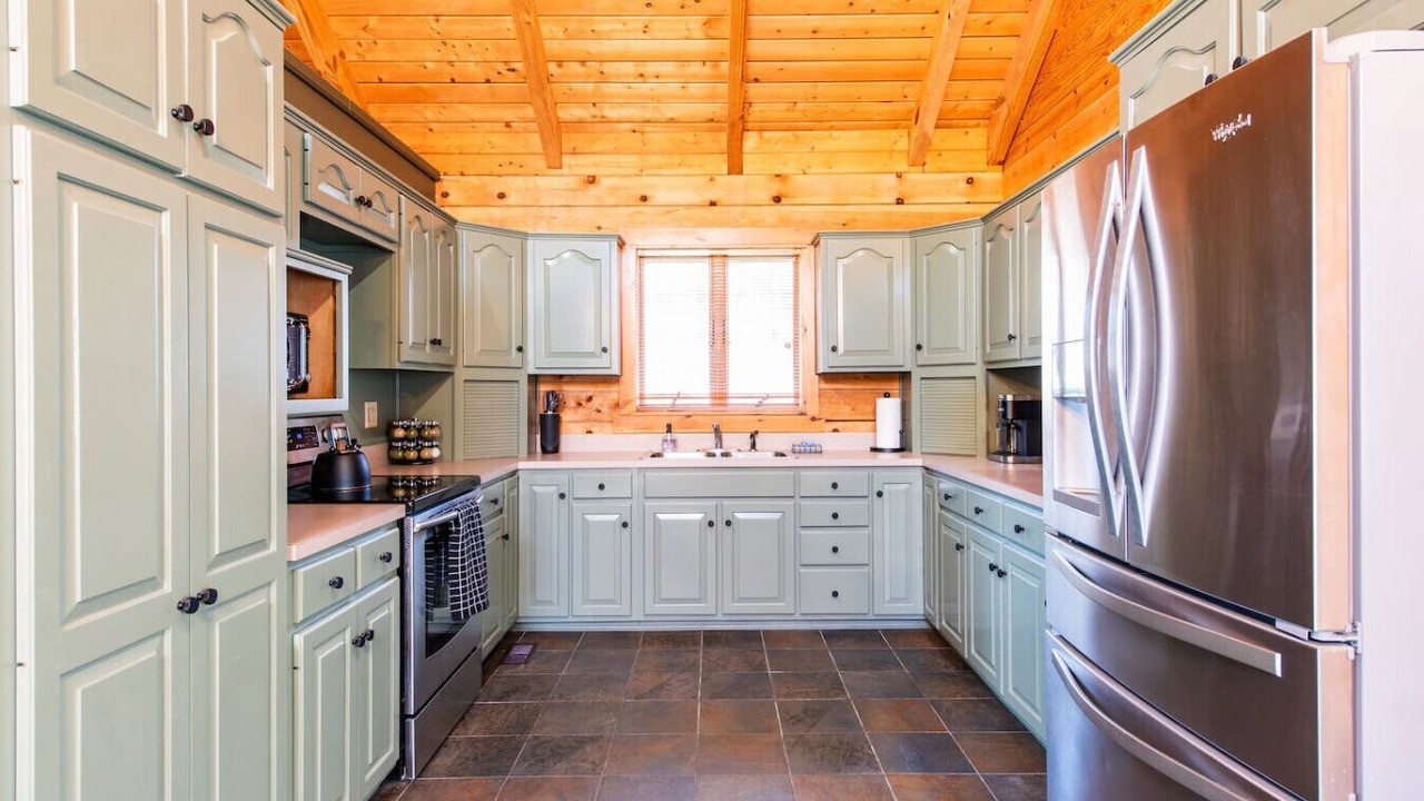 Photo of Kitchen in Henryville