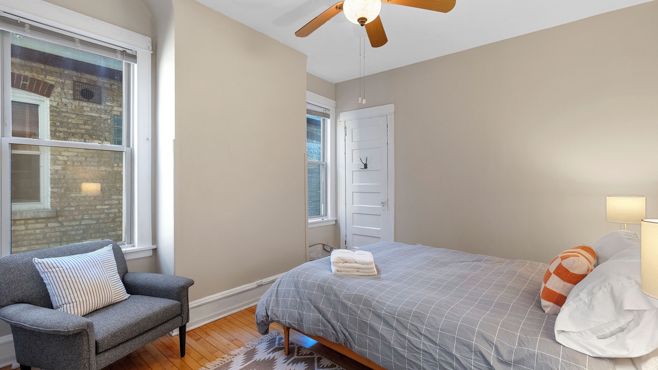 Photo of Bedroom in Old Irving Park