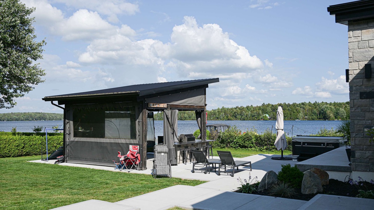Photo of Outdoor in Lambton