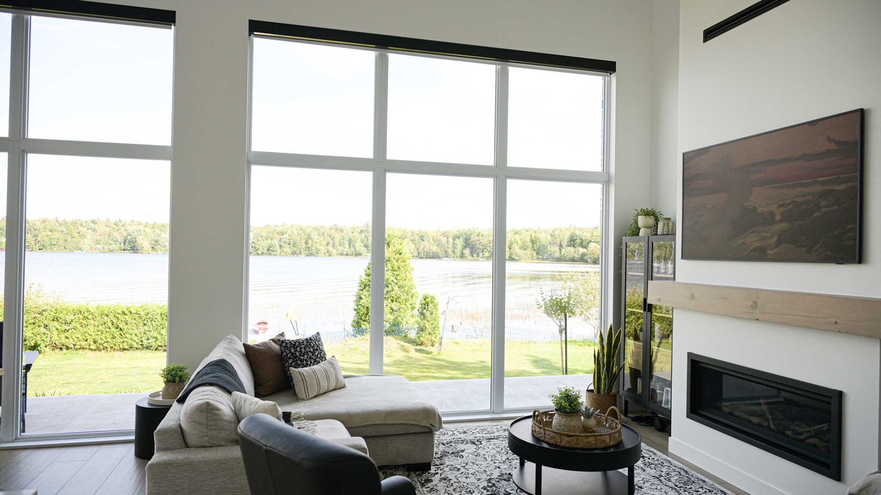 Photo of Livingroom in Lambton