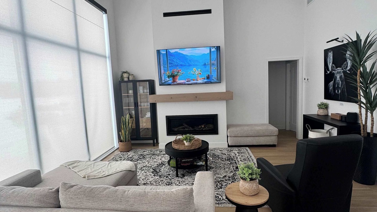 Photo of Livingroom in Lambton