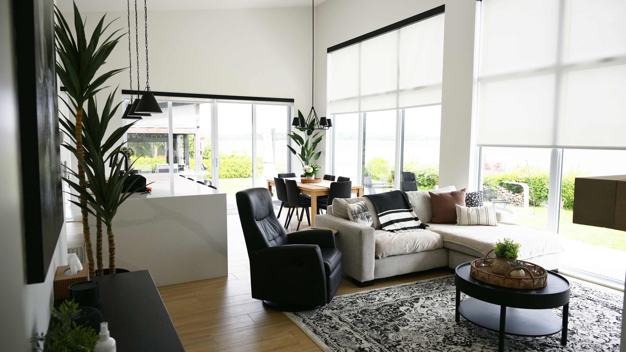 Photo of Livingroom in Lambton