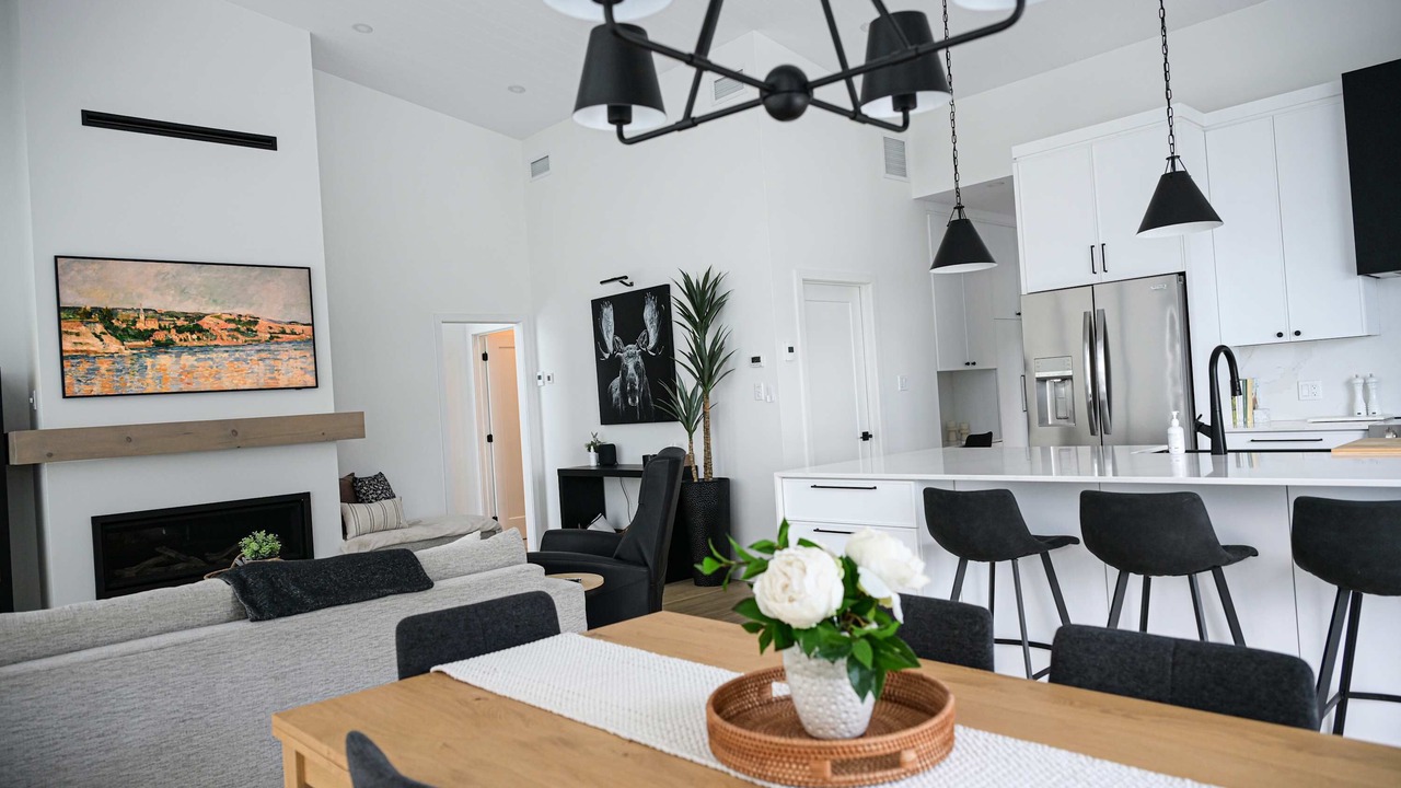 Photo of Livingroom in Lambton