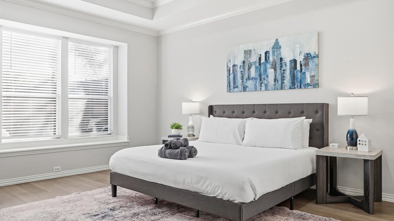 Photo of Bedroom in Lewisville