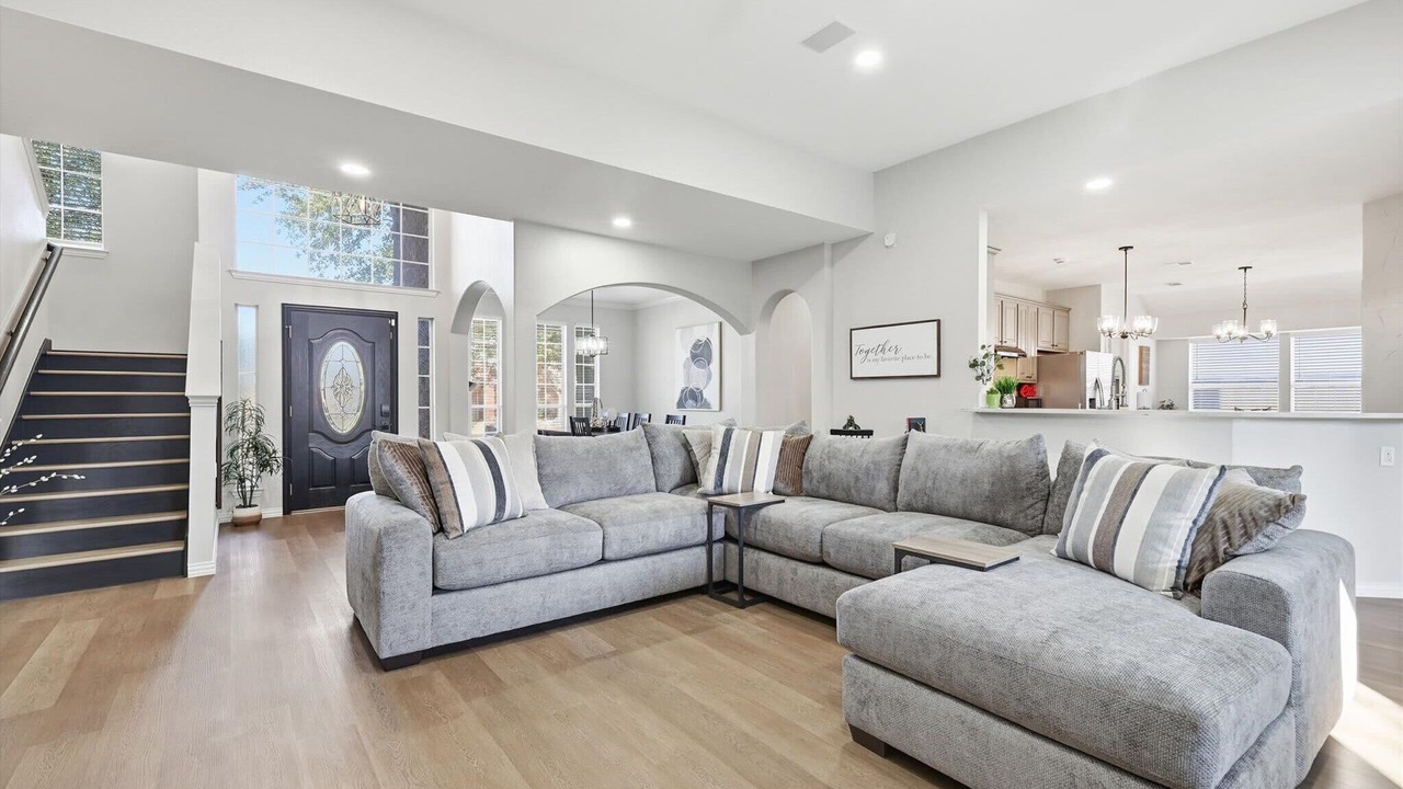Photo of Livingroom in Lewisville
