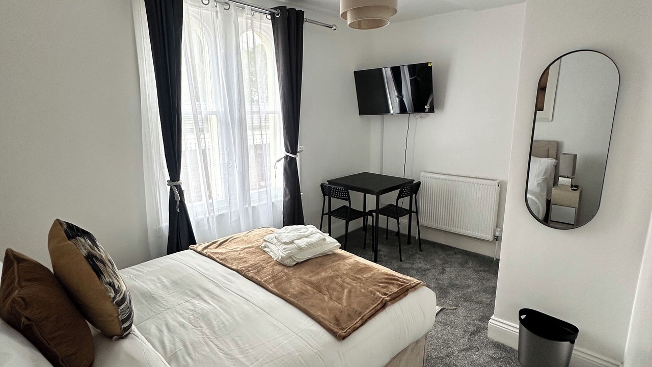 Photo of Bedroom in Albrighton