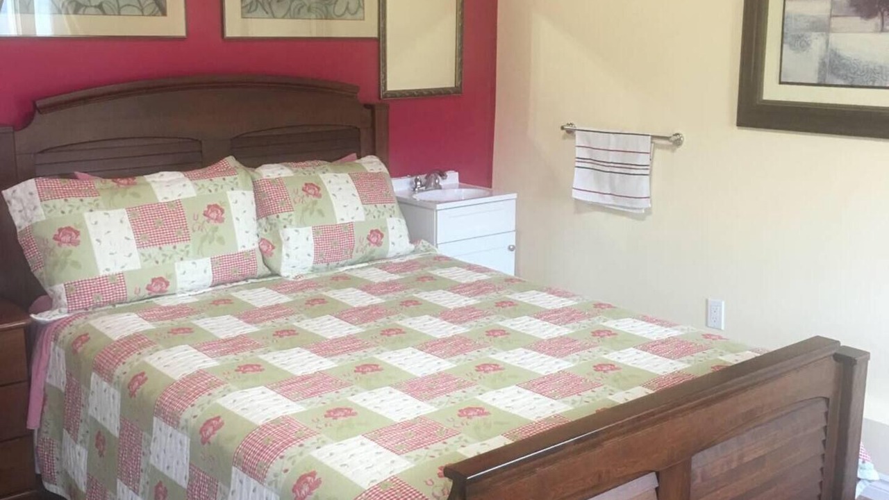 Photo of Bedroom in Isle aux Coudres