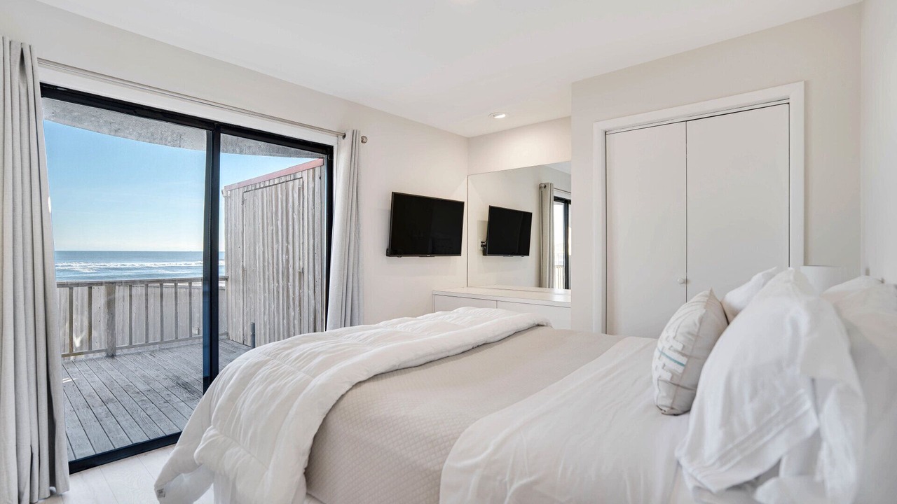 Photo of Bedroom in Hampton Bays