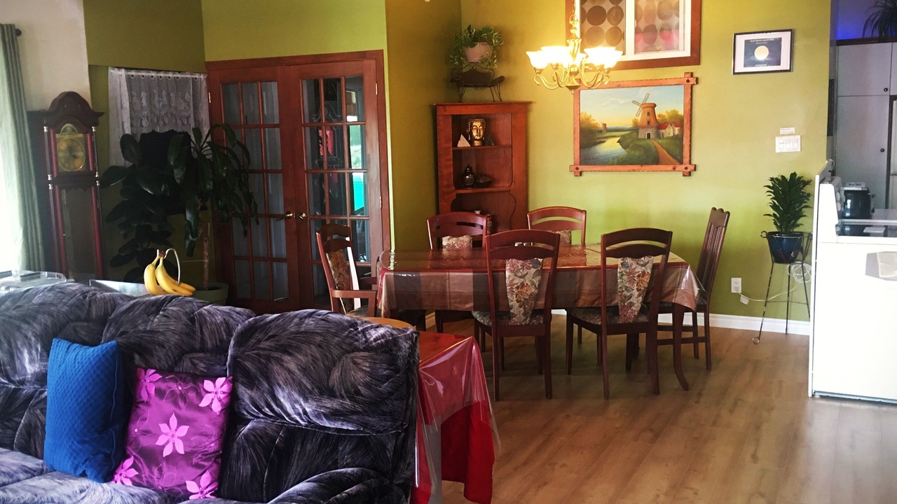 Photo of Livingroom in Isle aux Coudres