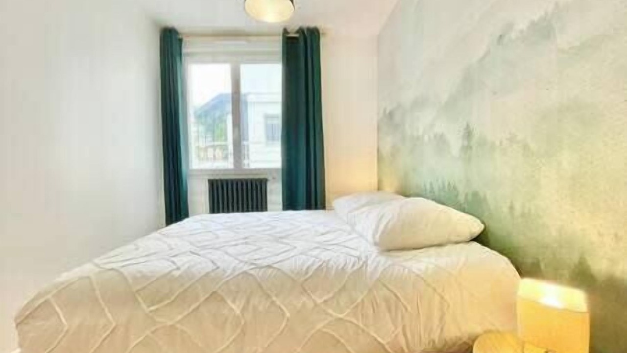 Photo of Bedroom in Saint-Nazaire