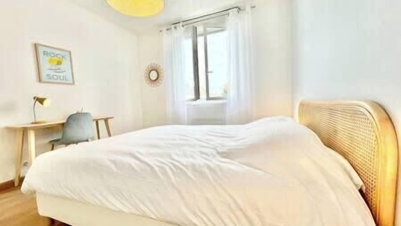 Photo of Bedroom in Saint-Nazaire