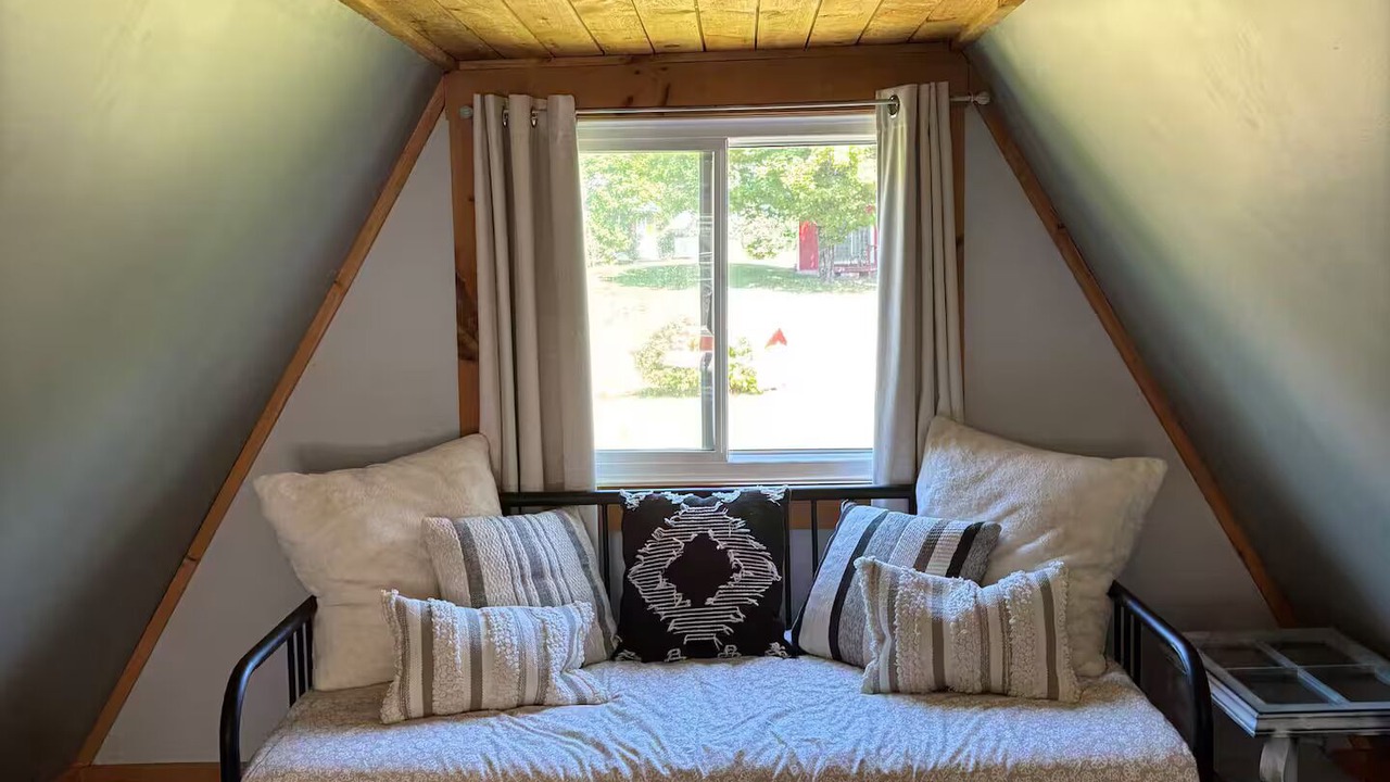 Photo of Bedroom in Campton