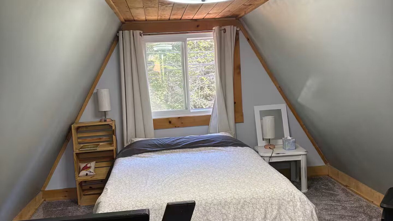 Photo of Bedroom in Campton