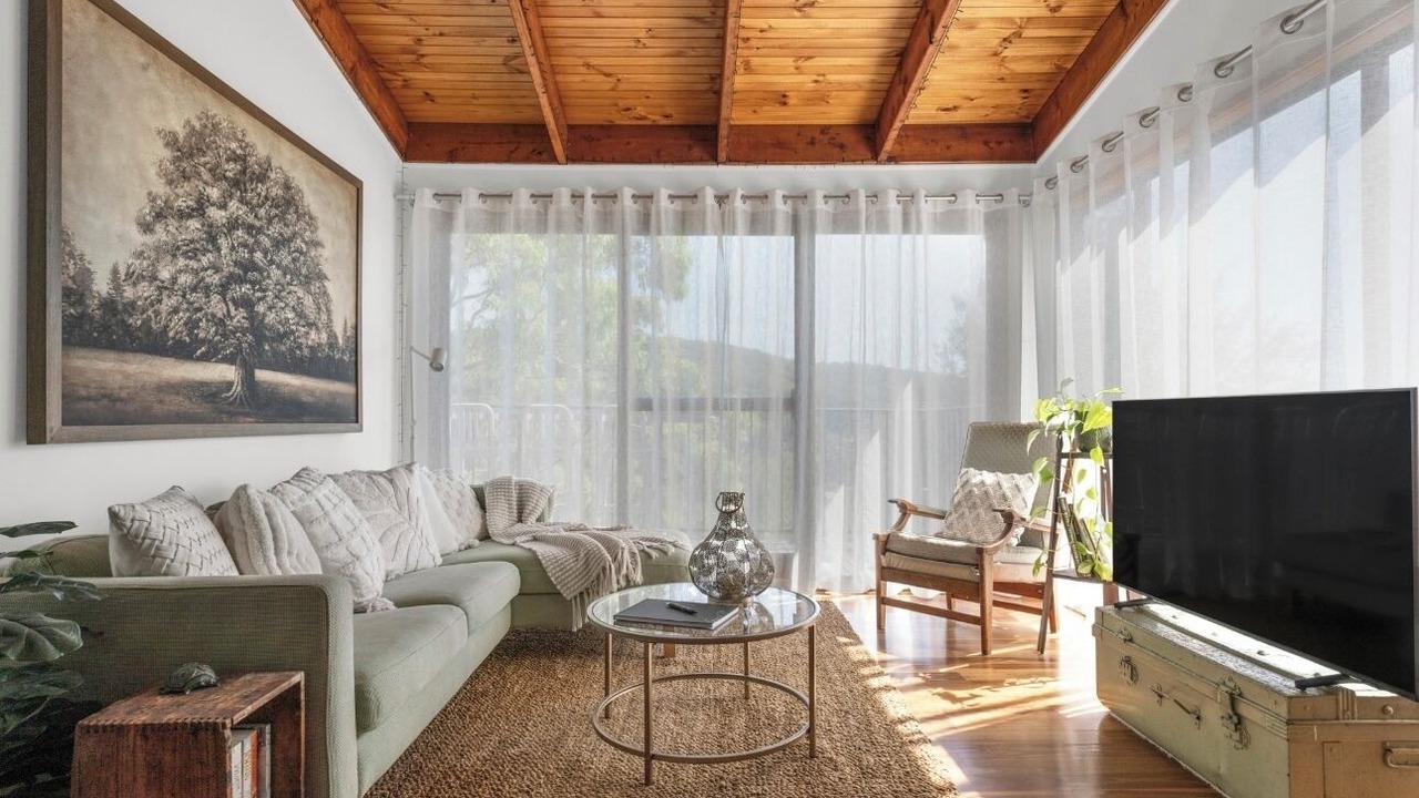 Photo of Livingroom in Tascott