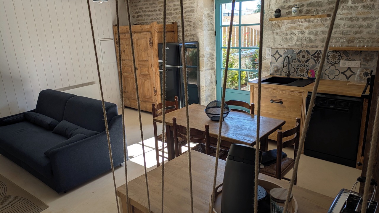Photo of Livingroom in Saint-Hilaire-la-Palud