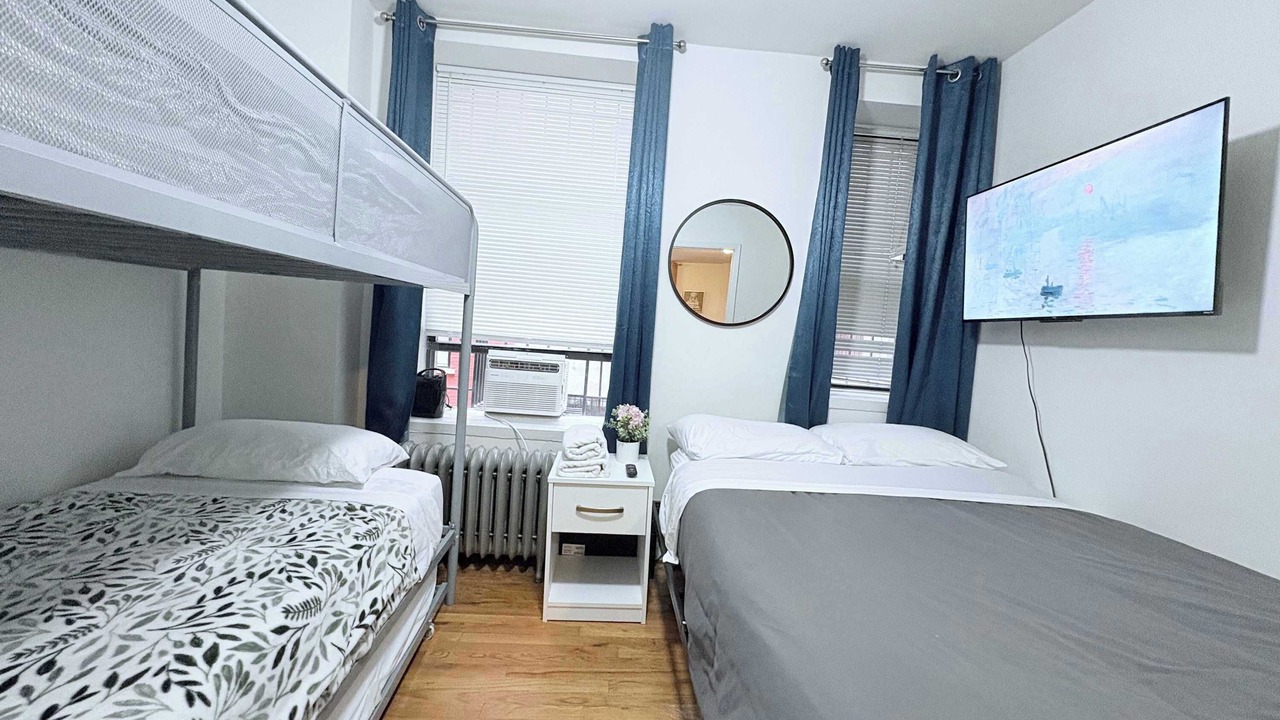 Photo of Bedroom in Bloomingdale