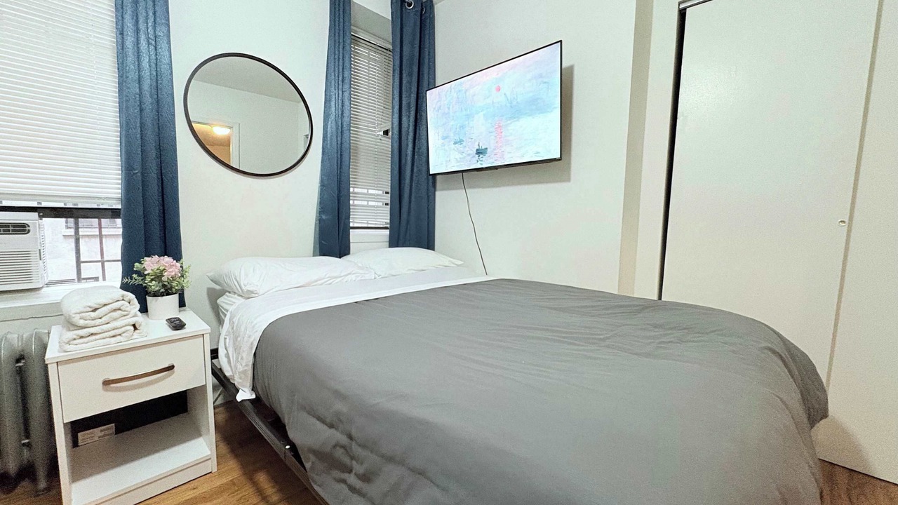 Photo of Bedroom in Bloomingdale