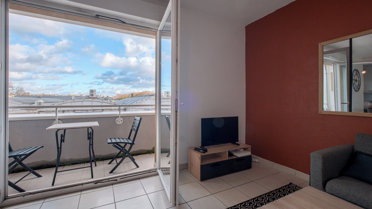 Photo of Livingroom in Laval