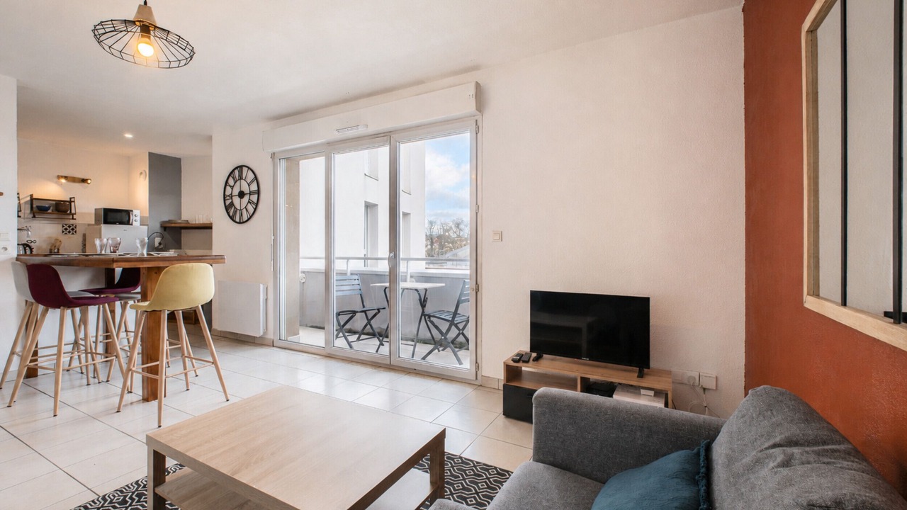 Photo of Livingroom in Laval