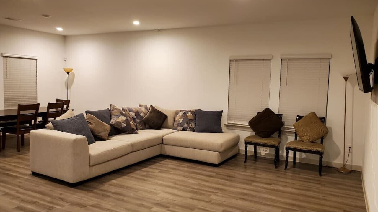 Photo of Livingroom in Iowa Colony