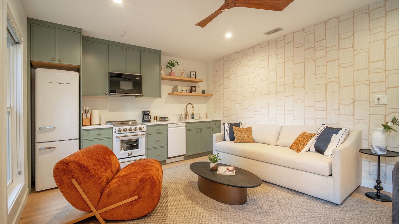 Photo of Livingroom in Sherman Oaks