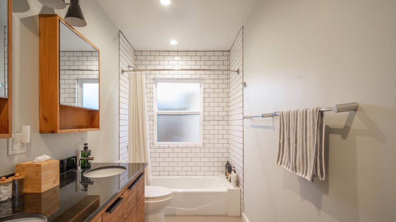 Photo of Bathroom in Sherman Oaks