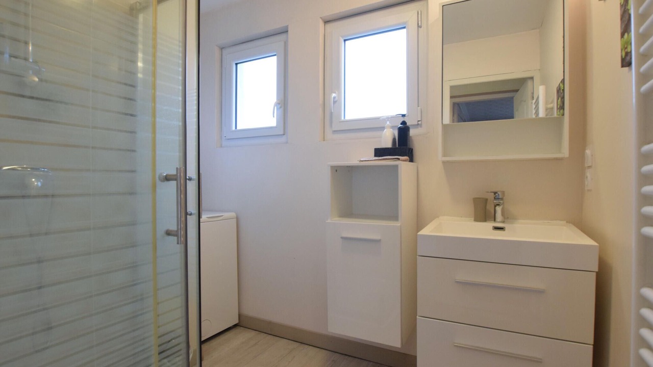 Photo of Bathroom in Equemauville