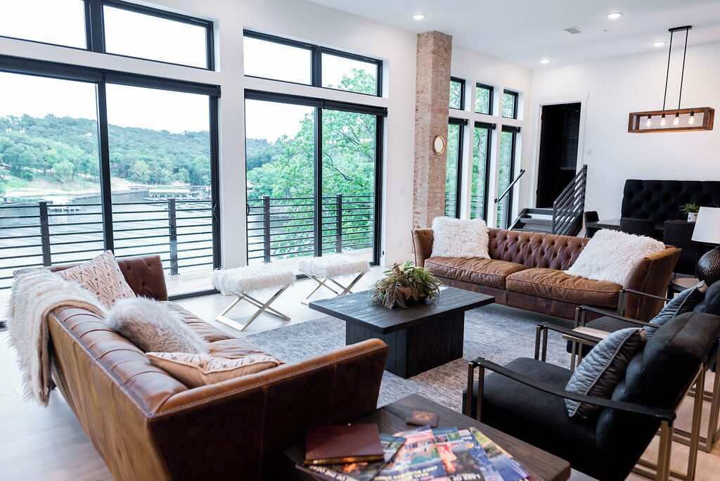 Photo of Livingroom in Osage Beach