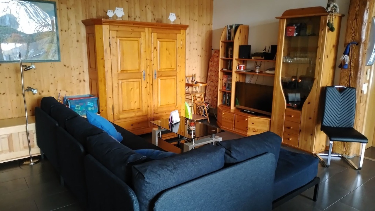 Photo of Livingroom in Sins