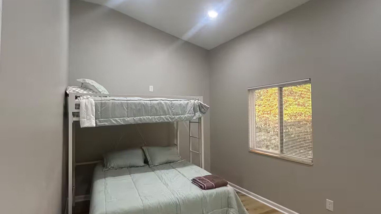 Photo of Bedroom in Banks County
