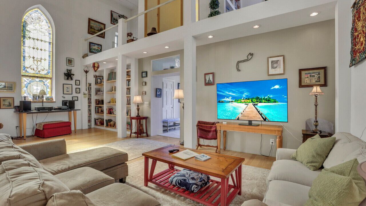 Photo of Livingroom in Lancaster