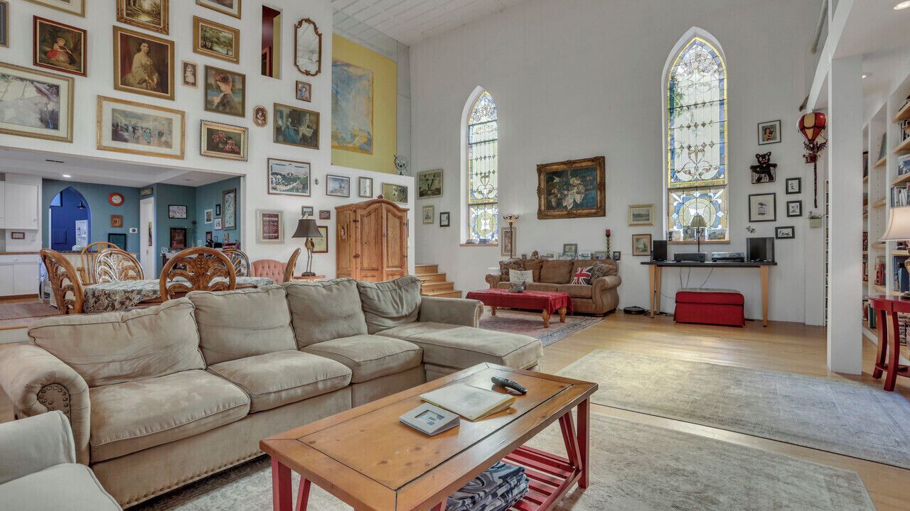 Photo of Livingroom in Lancaster