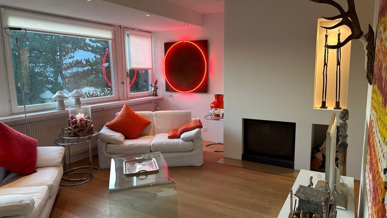 Photo of Livingroom in Lens