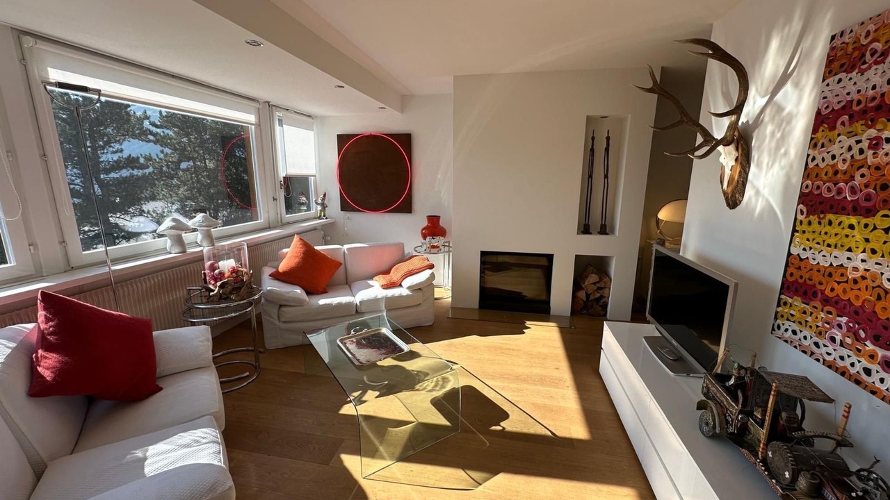 Photo of Livingroom in Lens
