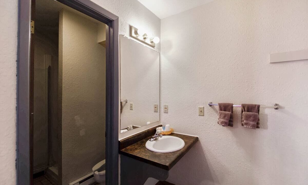 Photo of Bathroom in Cheyenne Wells
