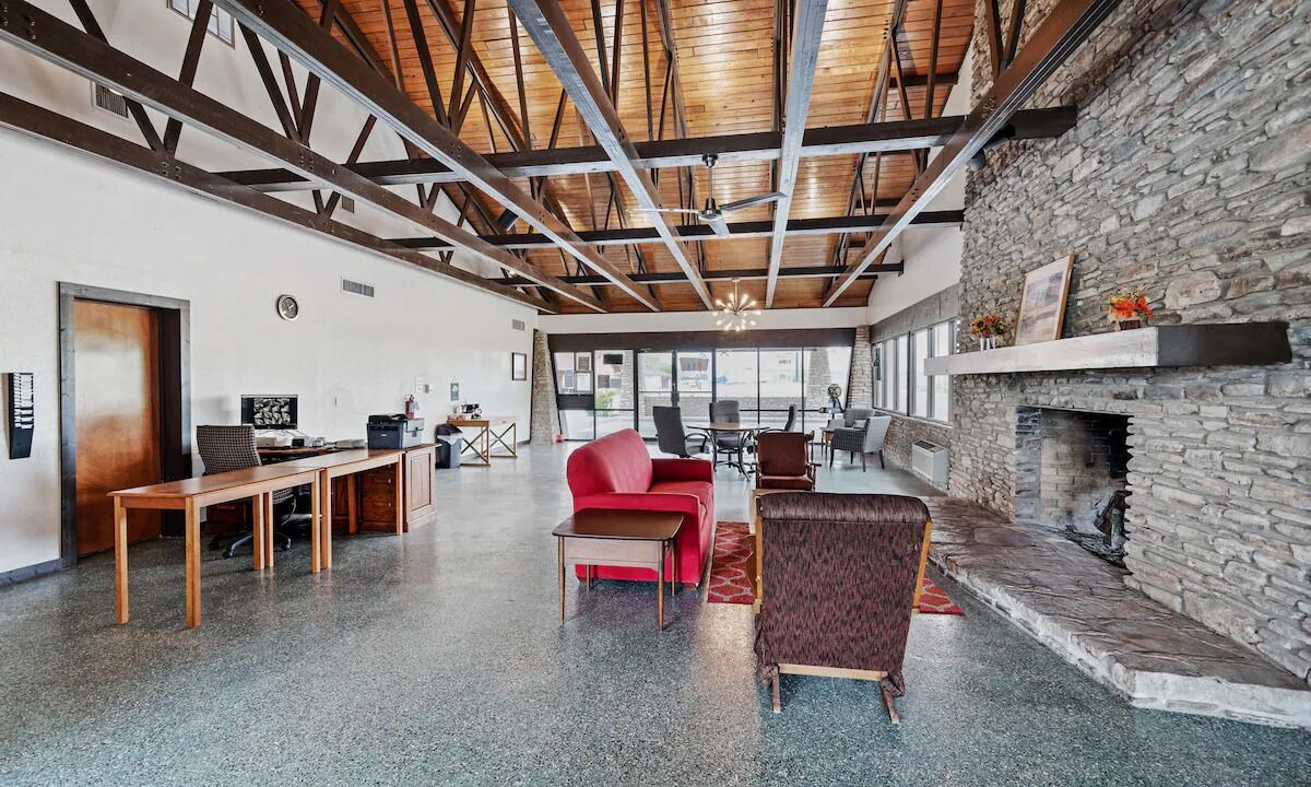 Photo of Livingroom in Junction