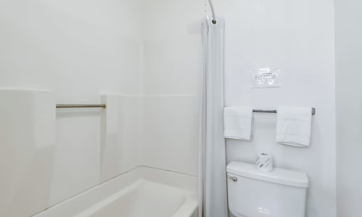 Photo of Bathroom in Junction