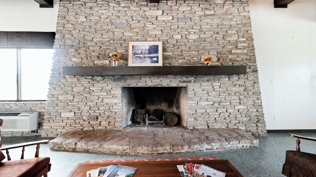 Photo of Livingroom in Junction