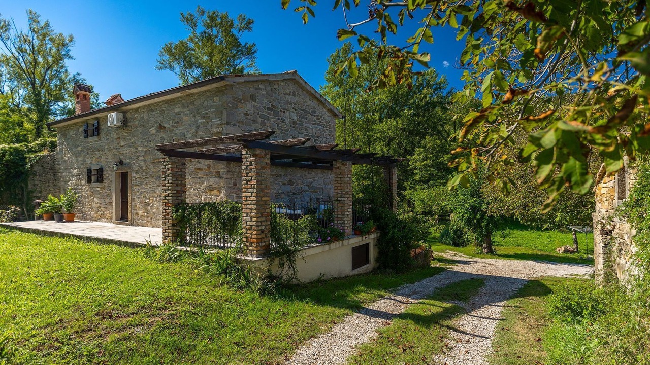 Photo of Others in Buzet
