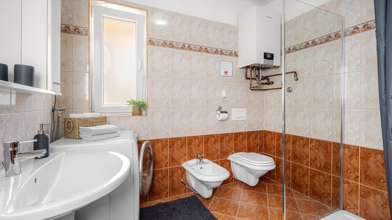 Photo of Bathroom in Marceljani