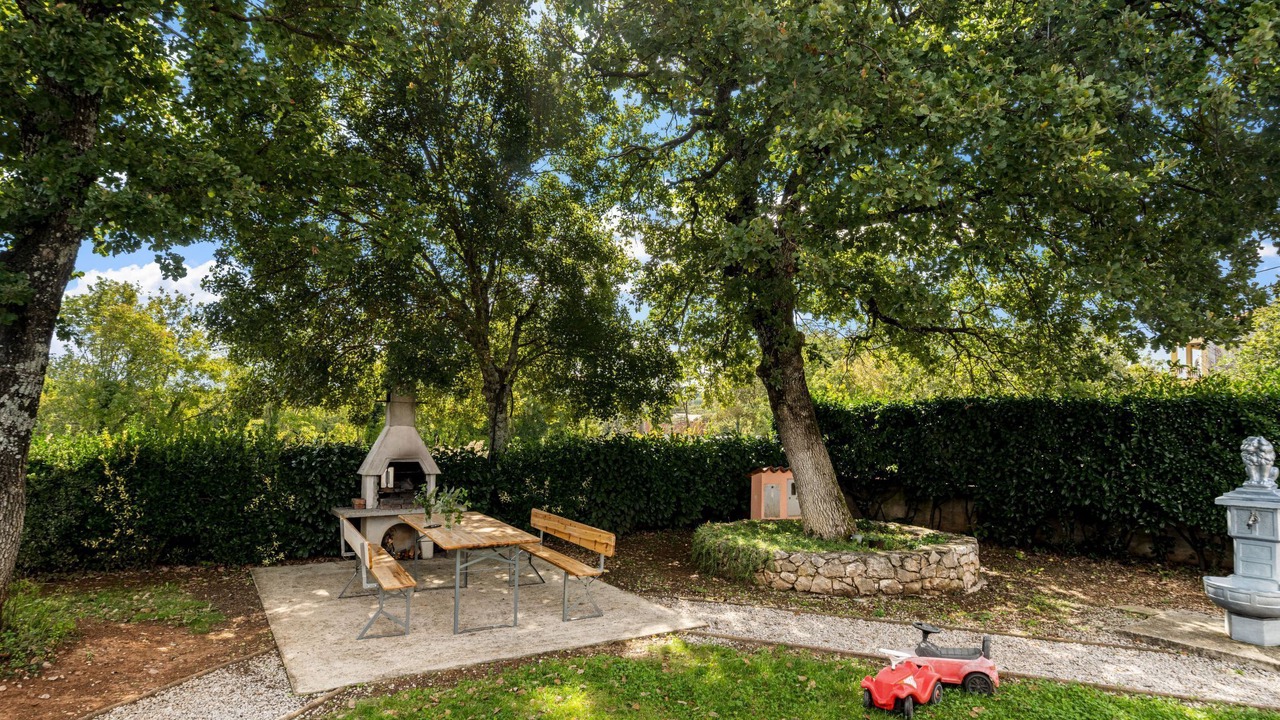 Photo of Outdoor in Marceljani